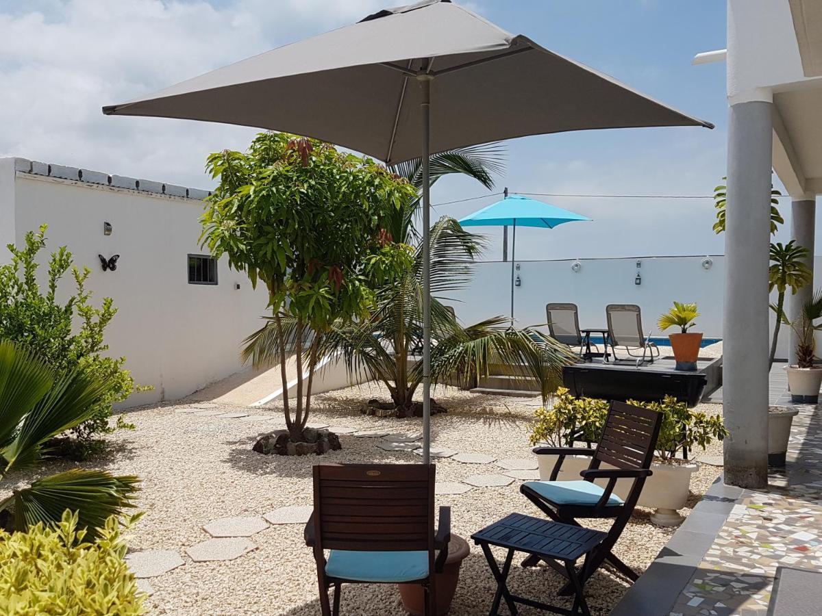 African Jaja Villa Piscine-Climatisation Popenguine エクステリア 写真