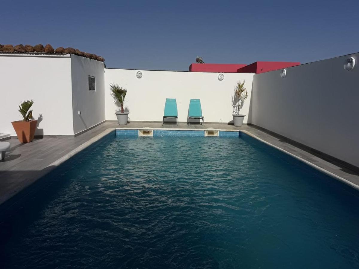 African Jaja Villa Piscine-Climatisation Popenguine エクステリア 写真